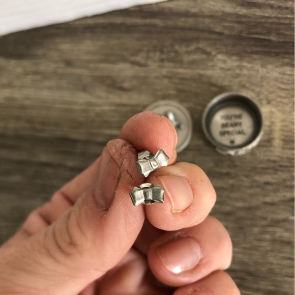 Vtg Pewter Bear Trinket Box with Earrings and Pendant - Picture 4 of 13